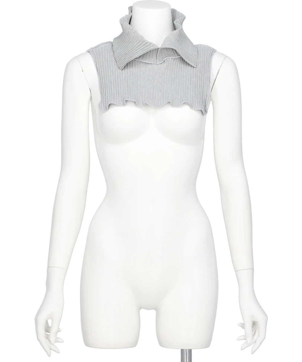 CRISP ATTACHED COLLAR