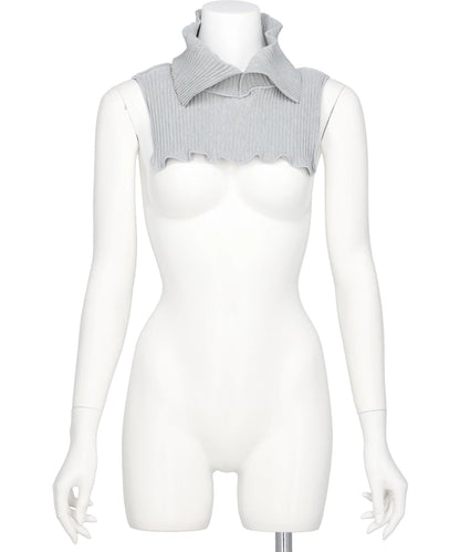 CRISP ATTACHED COLLAR