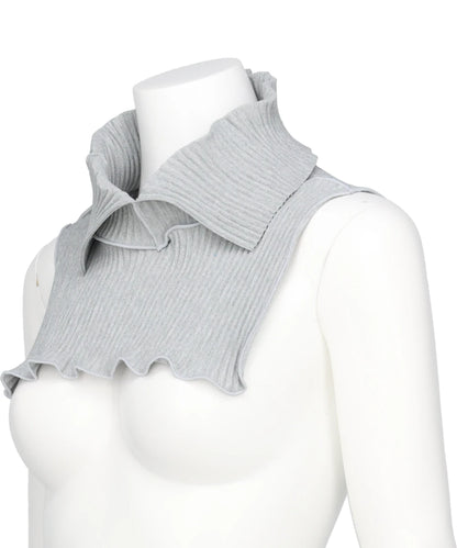 CRISP ATTACHED COLLAR