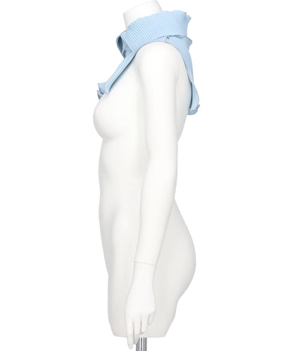 CRISP ATTACHED COLLAR