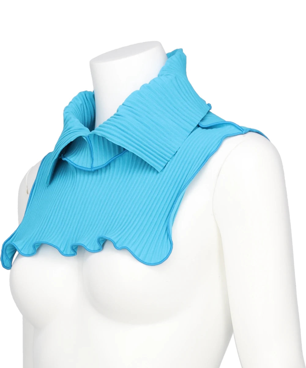 CRISP ATTACHED COLLAR