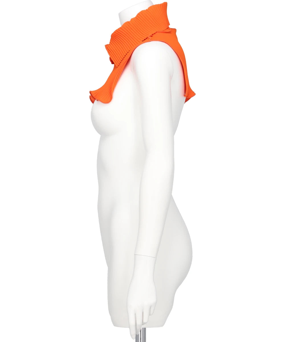 CRISP ATTACHED COLLAR