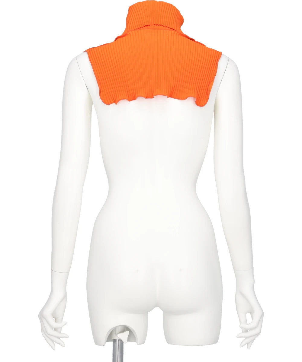 CRISP ATTACHED COLLAR