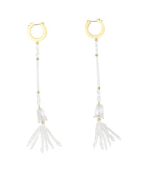 Mame Kurogouchi(マメ クロゴウチ) FLORAL MOTIF LONG GLASS EARRINGS