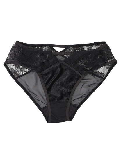 Chika Kisada SHORTS