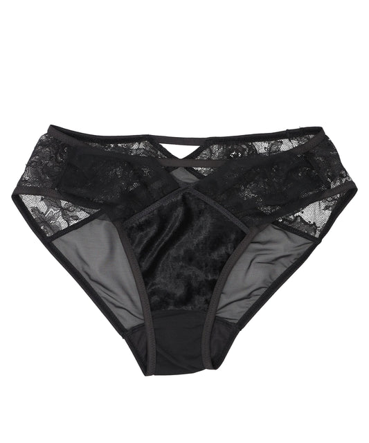 Chika Kisada SHORTS