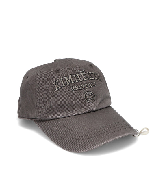 KIMHEKIM(キムヘキム)UPCYCLED PEARL PIERCED BASEBALL CAP