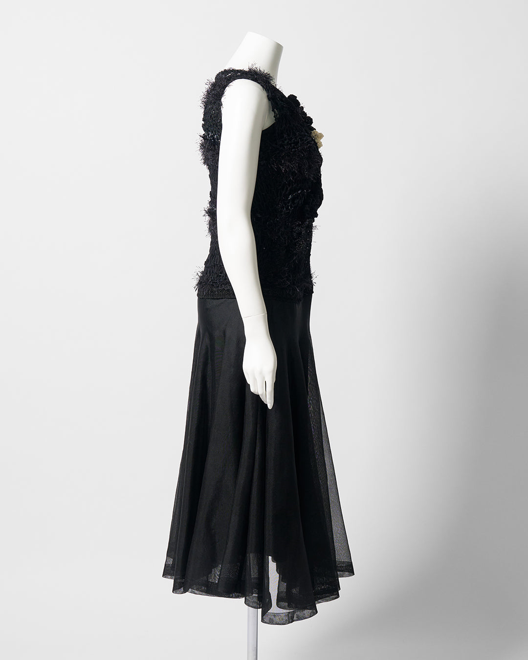Designer:Mari Odaka