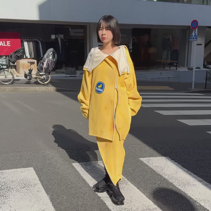 PEELABLE BANANA HOODIE