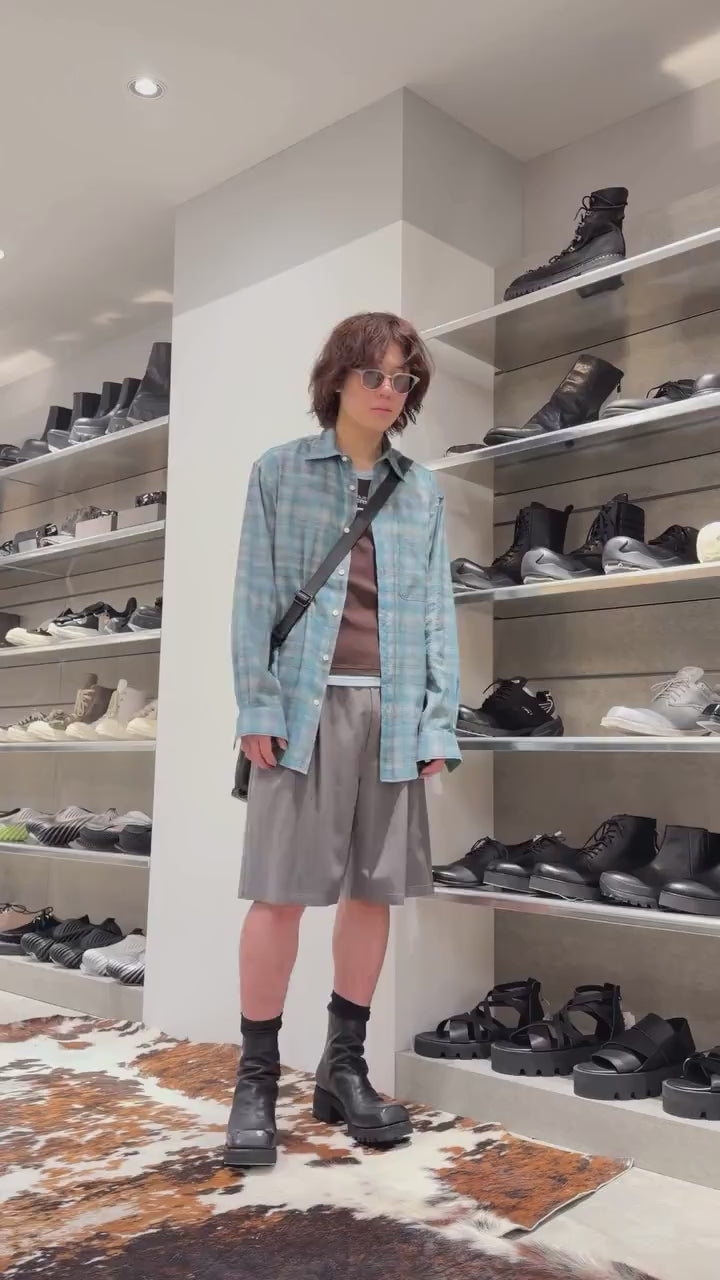 ヨガウェア クロップド丈 ツイストデザイン チャコールグレー YOKE(ヨーク) 2026SS WOOL WASHER TROPICAL 2PLEATED EASY SHORTS