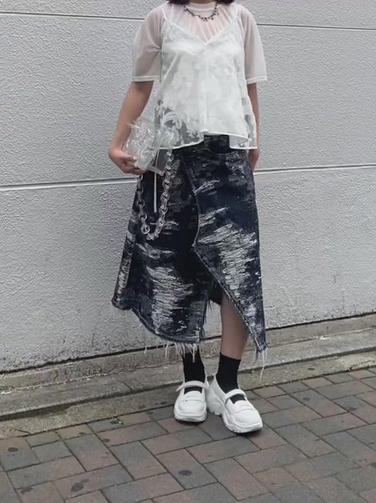 TRANSPARENT SCULPTURAL MINI CHAIN