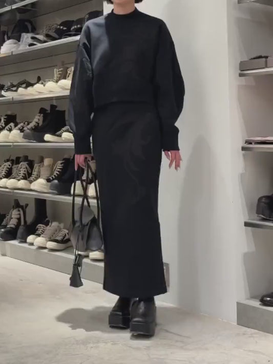 FLORAL EMBROIDERY SWEAT SKIRT