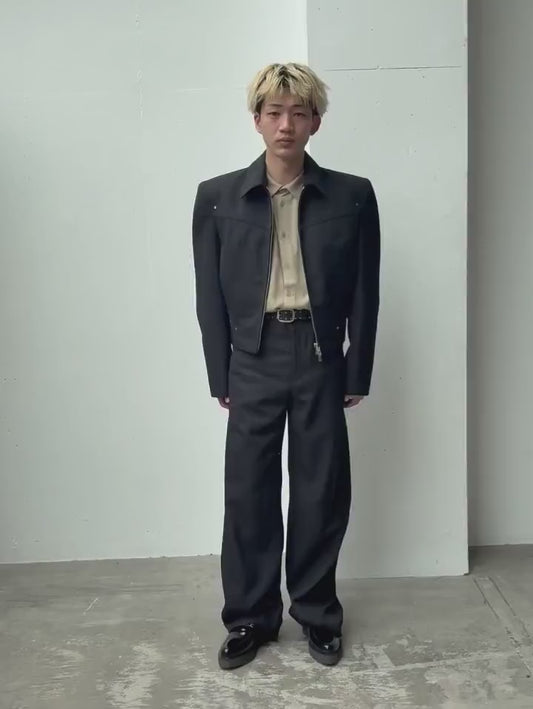 ZIPPED WIDE SHOULDERS JACKET