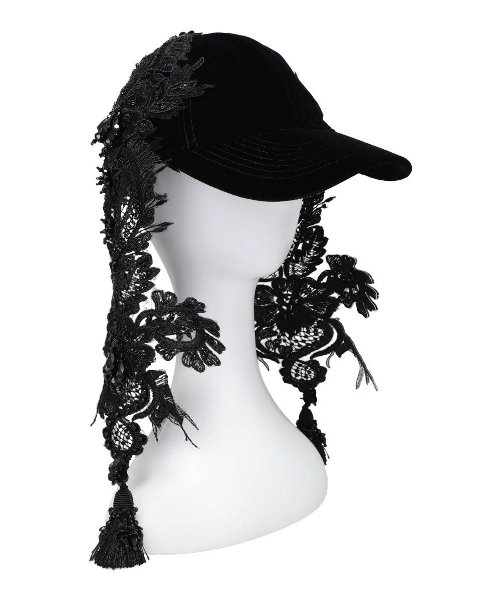 BLACK LEI BEADS VELOUR CAP