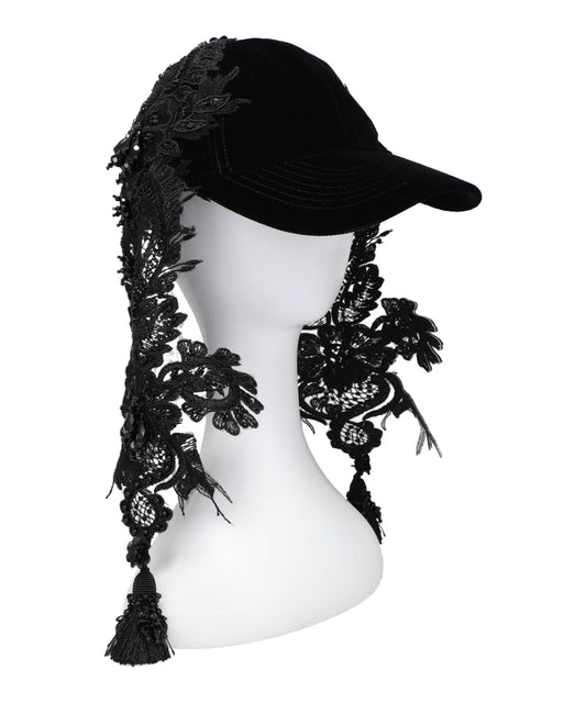 BLACK LEI BEADS VELOUR CAP