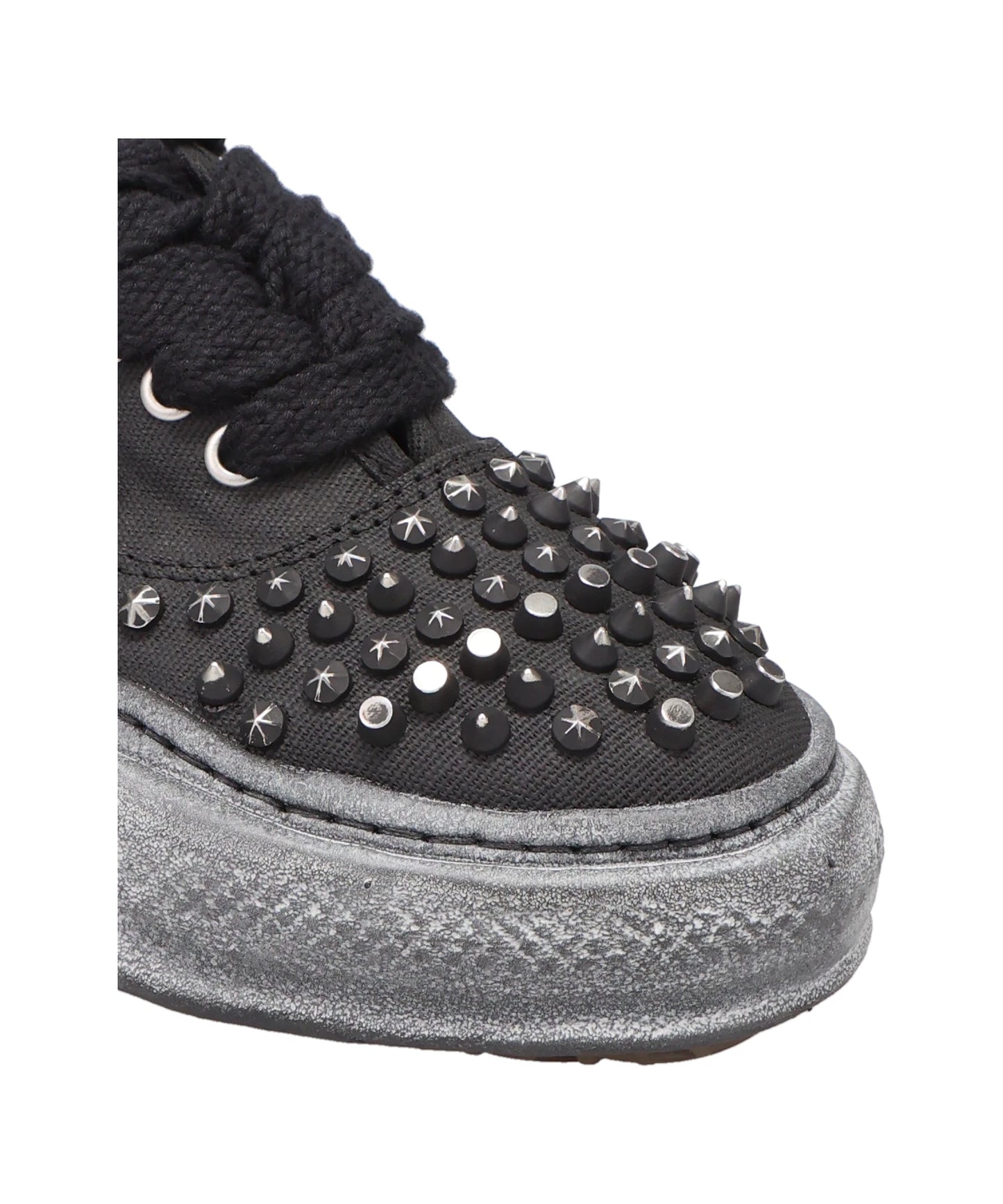 BAKER/ORIGINAL SOLE STUDDED PAINT CANVAS LOW-TOP SNEAKER