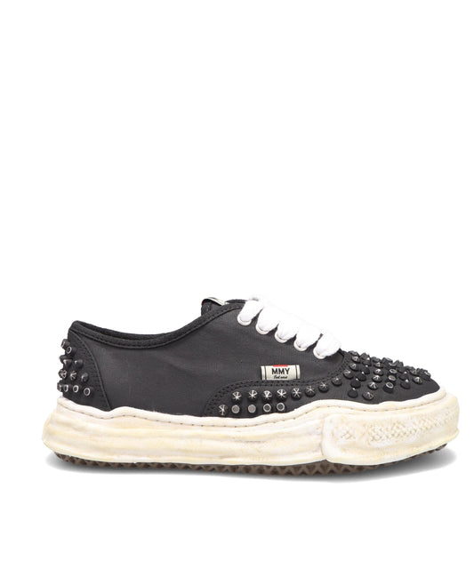 Maison MIHARA YASUHIRO(メゾンミハラヤスヒロ) BAKER/ORIGINAL SOLE STUDDED PAINT CANVAS LOW-TOP SNEAKER