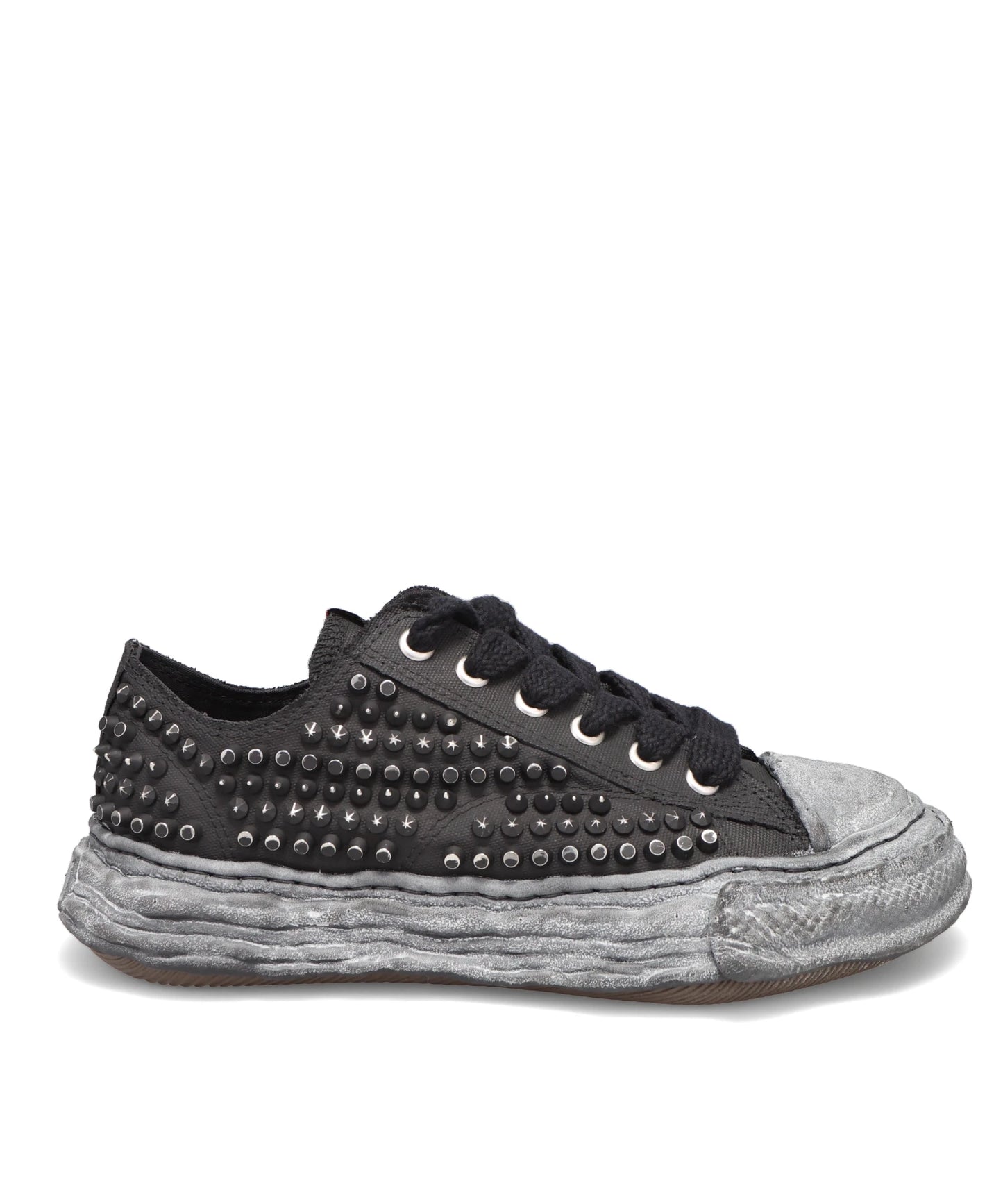 PETERSON 23/ORIGINAL SOLE STUDDED PAINT CANVAS LOW-TOP SNEAKER