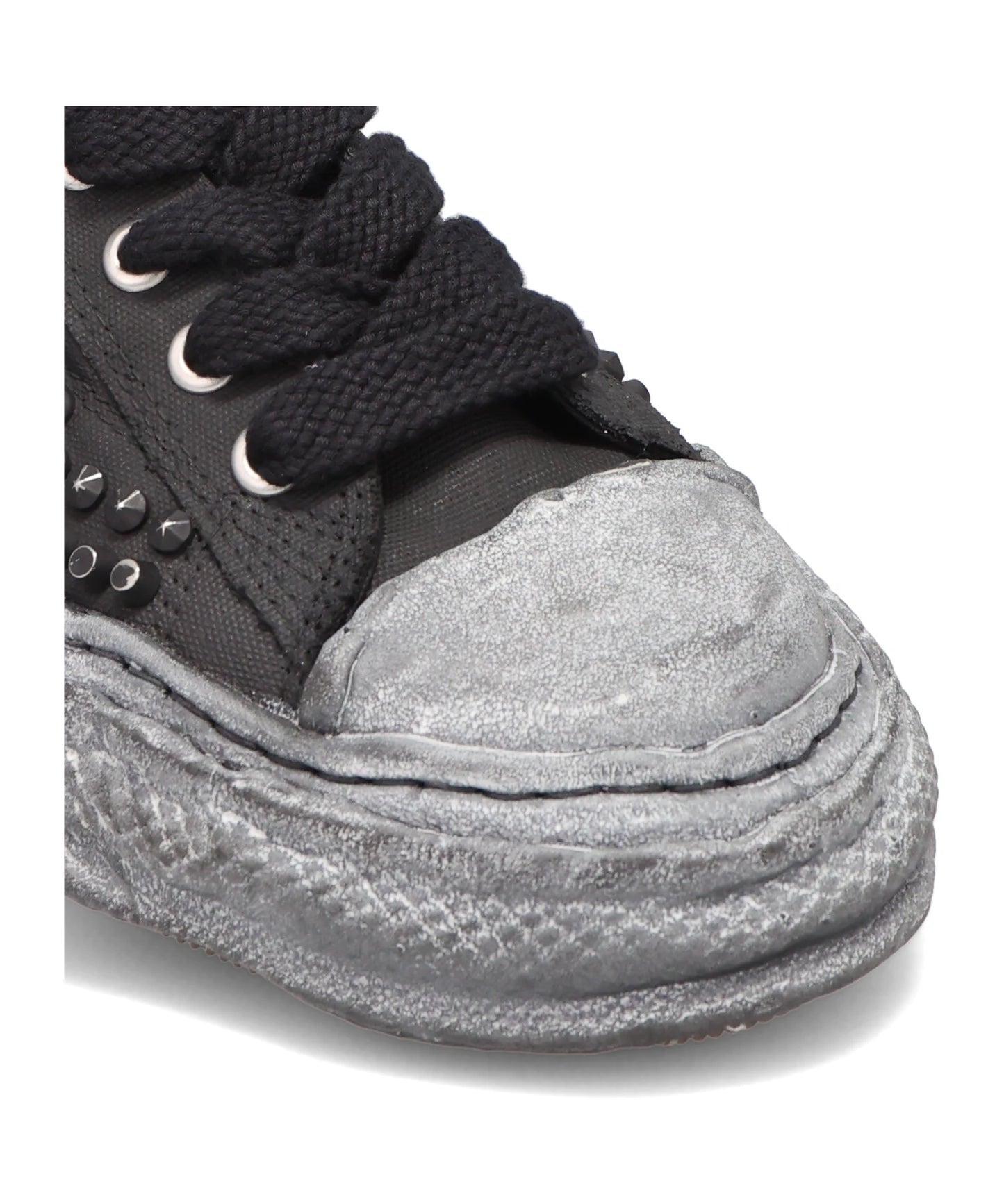 PETERSON 23/ORIGINAL SOLE STUDDED PAINT CANVAS LOW-TOP SNEAKER