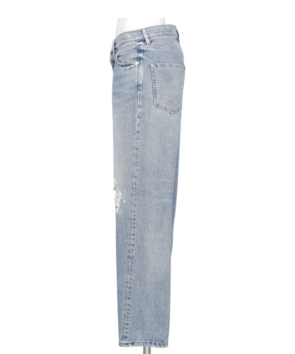 THE STRAIGHT JEAN