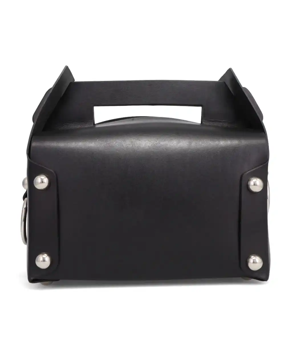 LEATHER CAKE BAG