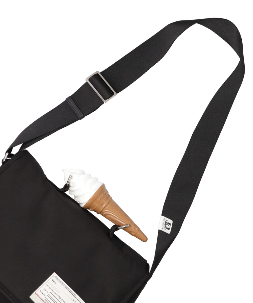 “TOY” SOFT SERVE HANDLE SHOULDER BAG
