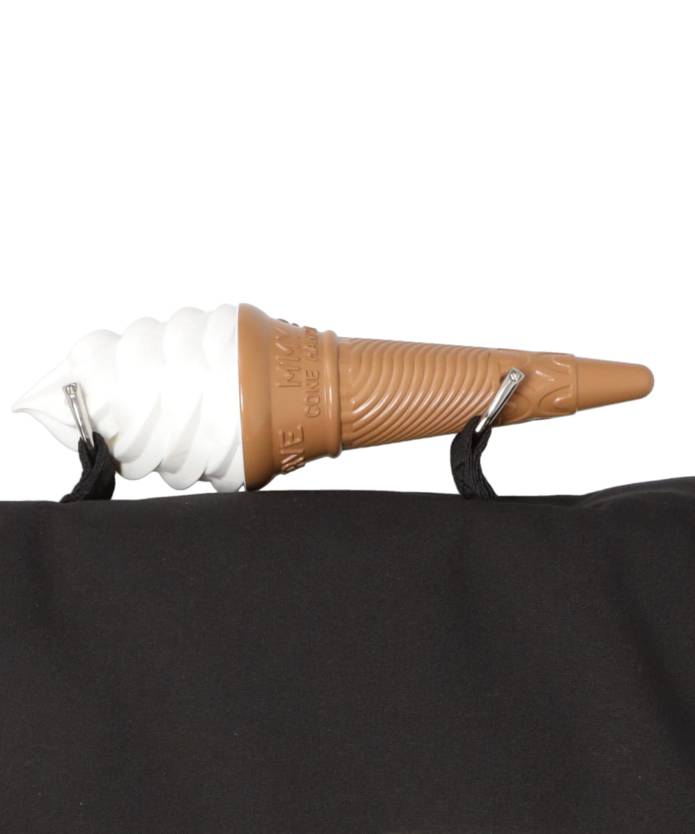 “TOY” SOFT SERVE HANDLE SHOULDER BAG