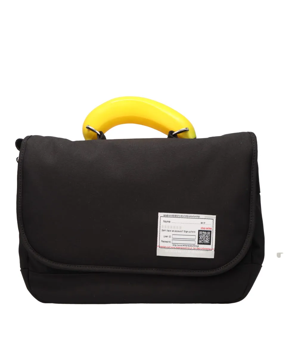 “TOY” BANANA HANDLE SHOULDER BAG