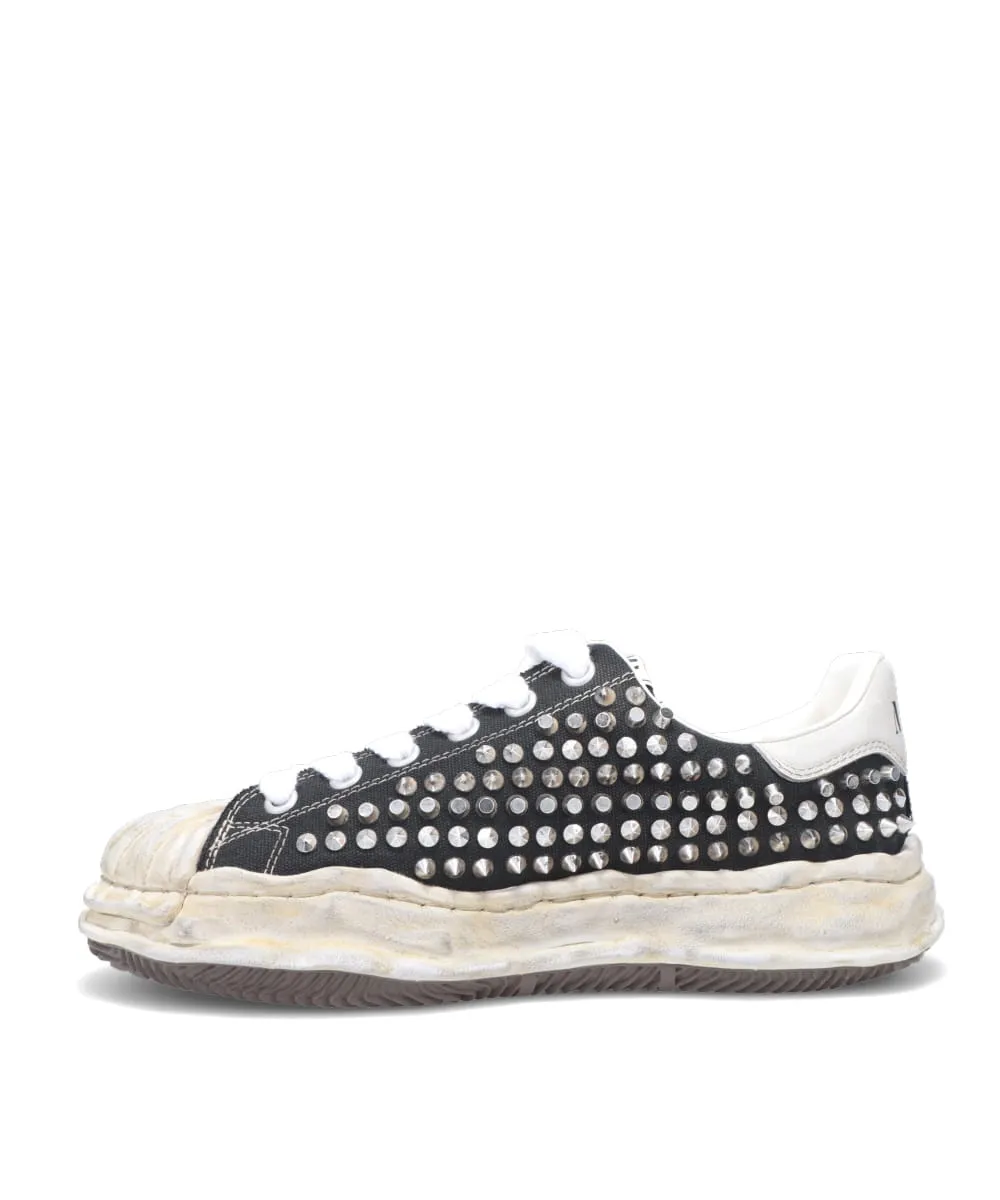 BLAKEY/ORIGINAL SOLE STUDDED CANVAS LOW-TOP SNEAKER