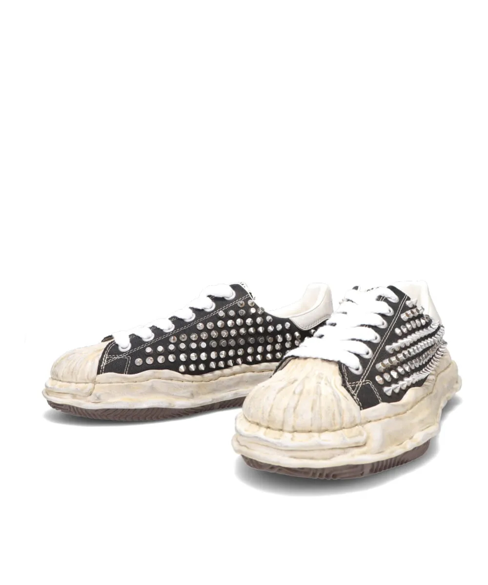 BLAKEY/ORIGINAL SOLE STUDDED CANVAS LOW-TOP SNEAKER