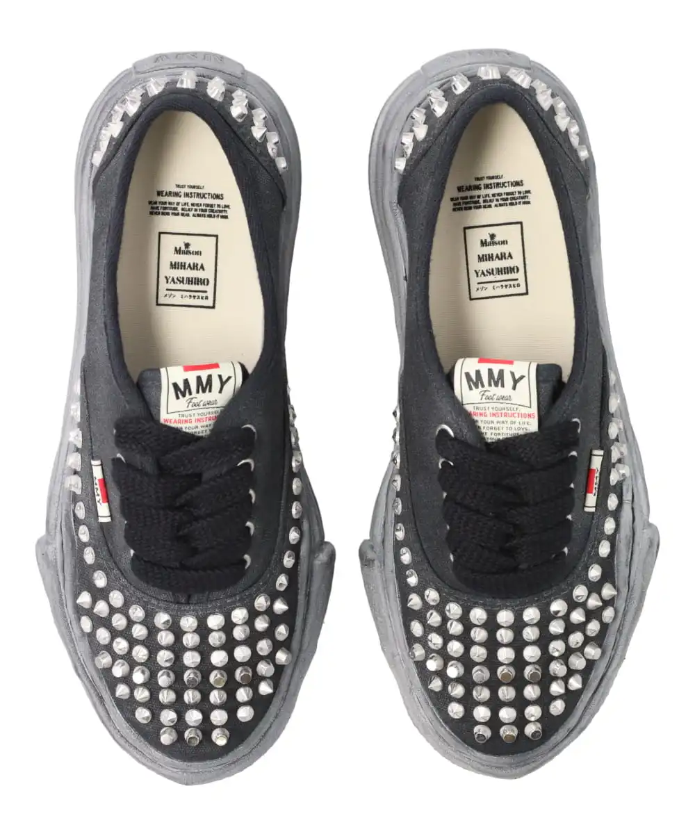 BAKER/ORIGINAL SOLE STUDDED CANVAS LOW-TOP SNEAKER