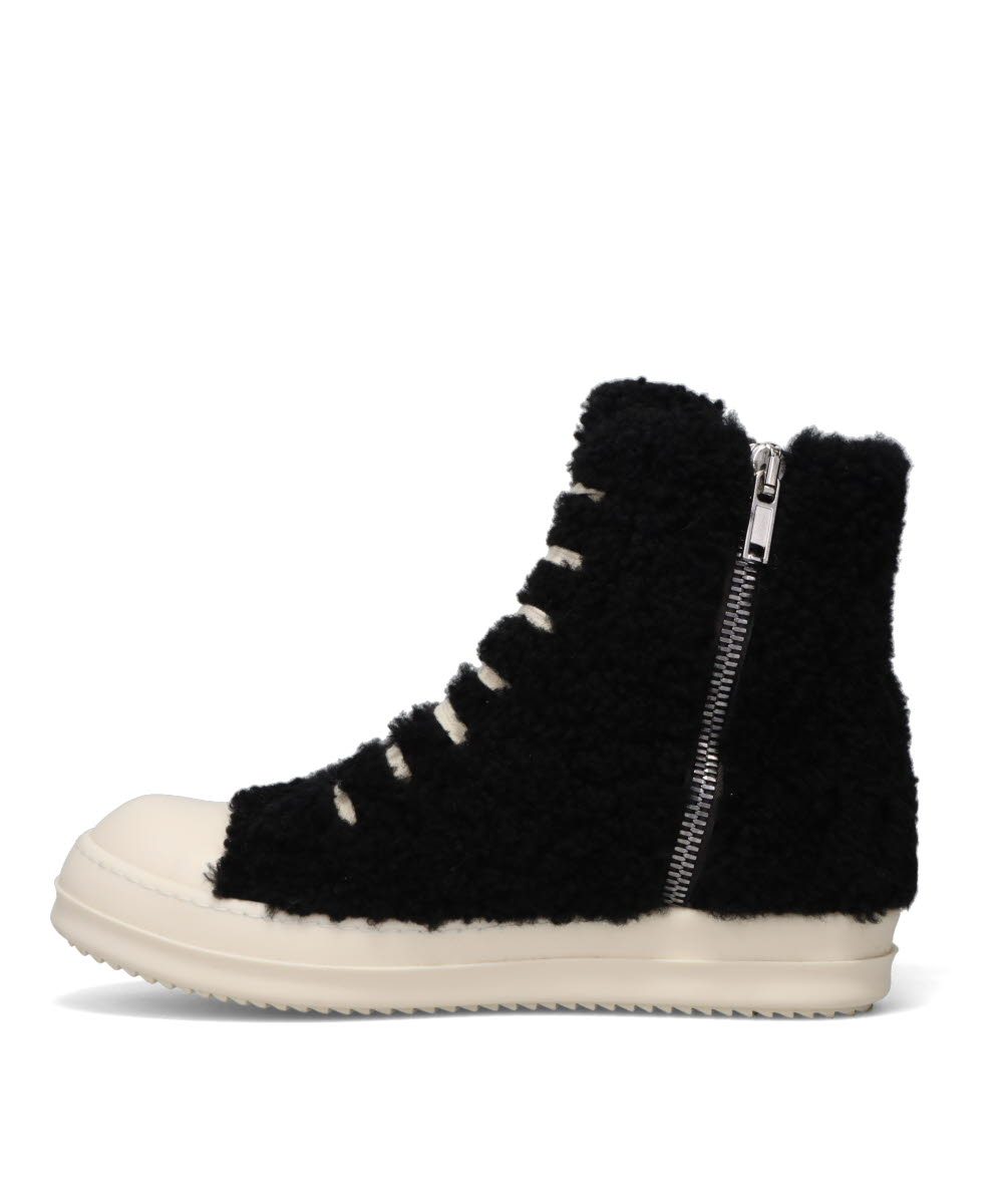 SNEAKERS - BLK/MILK/MILK
