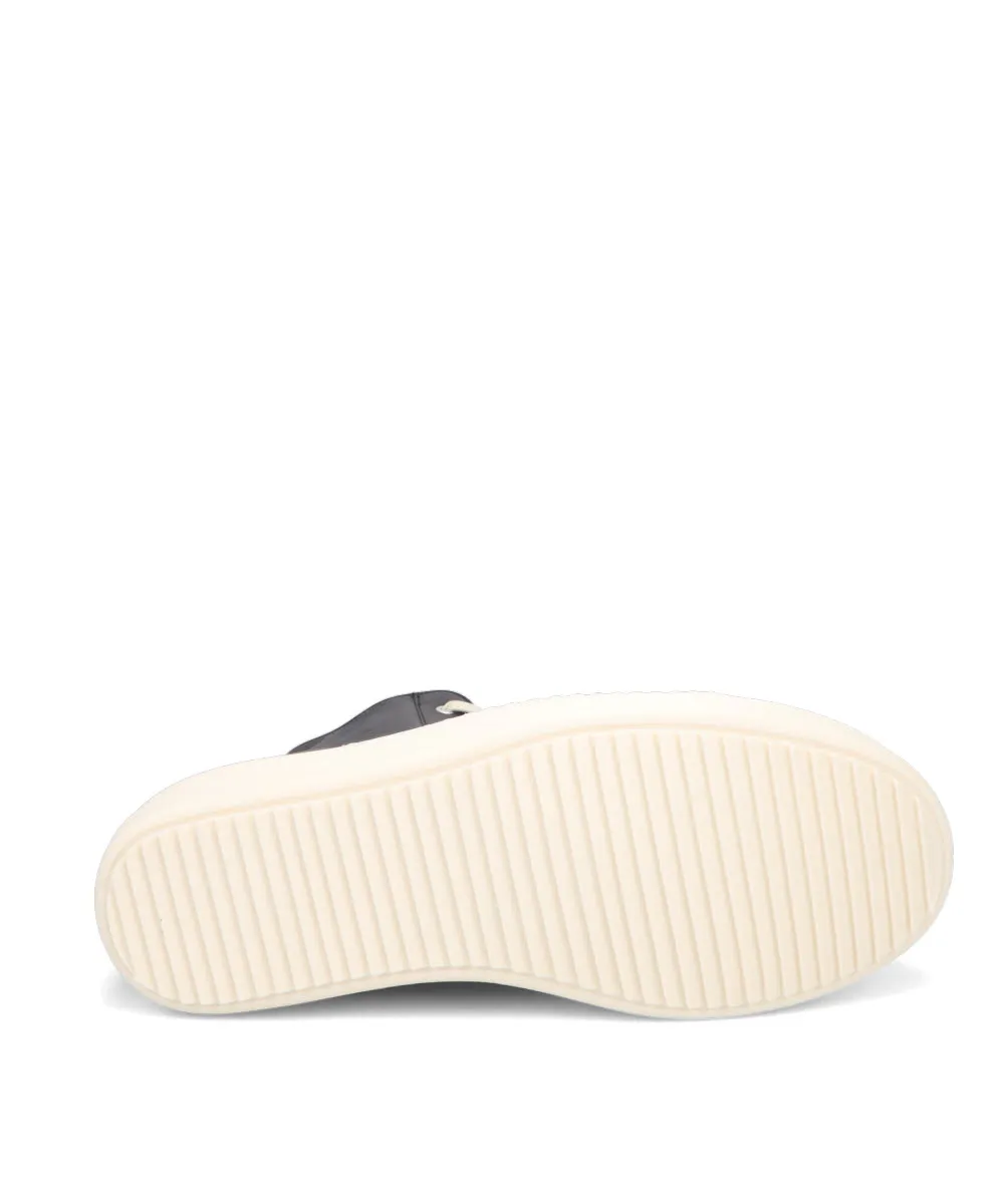 SNEAKERS - BLACK/MILK/MILK