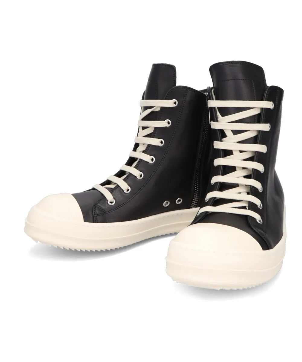 SNEAKERS - BLACK/MILK/MILK