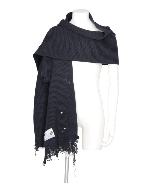 KNIT SLEEVE STOLE