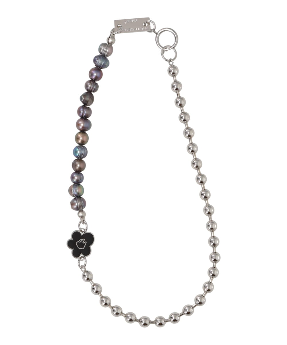 BLACK FLOWER & PEARL NECKLACE