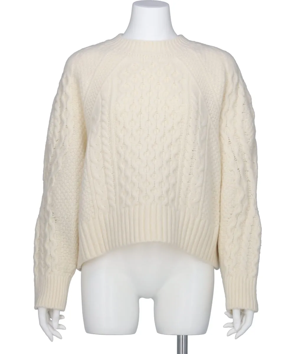 ARAN DIAMONDE SHAPED SLEEVE SWEATER