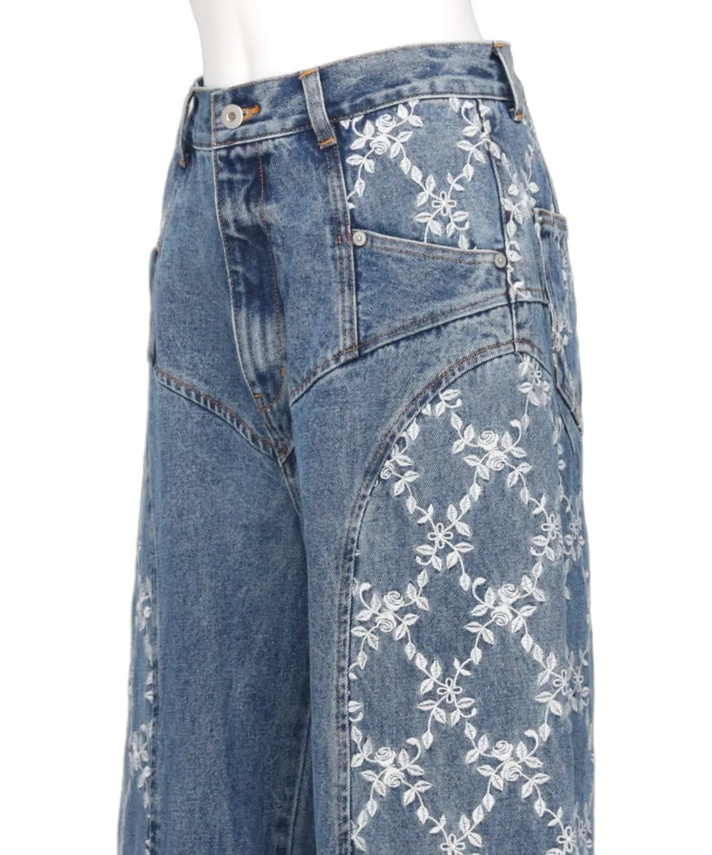 FLOWER EMBROIDERED WIDE JEANS