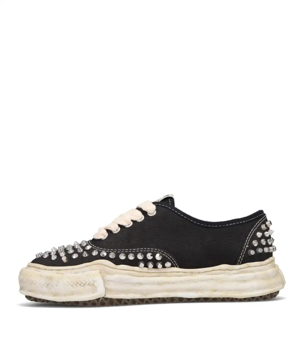 BAKER/ORIGINAL SOLE STUDDED CANVAS LOW-TOP SNEAKER